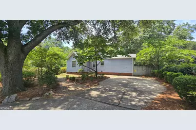 210 Penn Avenue, Dublin, GA 31021 - Photo 1
