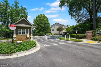 1708 Liberty Parkway NW, Atlanta, GA 30318 - Photo 16