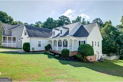 135 Baldwin Court, Newnan, GA 30263 - Photo 2