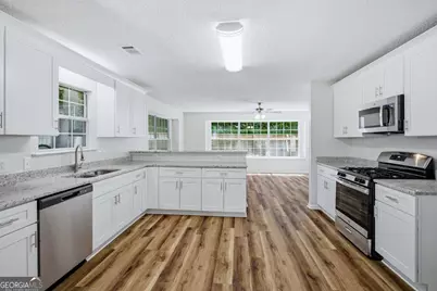 208 Eagle Way, Stockbridge, GA 30281 - Photo 12