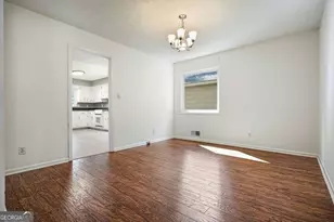 300 Cruise Ct, Roswell, GA 30076 - Photo 10