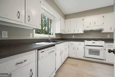 300 Cruise Court, Roswell, GA 30076 - Photo 12
