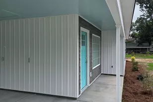 42 4th Ave, Hazlehurst, GA 31539 - Photo 2