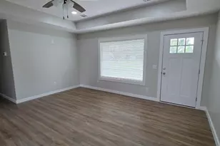 42 4th Ave, Hazlehurst, GA 31539 - Photo 6