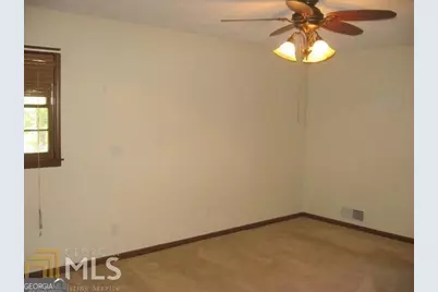 5433 Wydella Road SW, Lilburn, GA 30047 - Photo 10