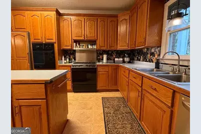 110 Holly Drive, Warner Robins, GA 31088 - Photo 14