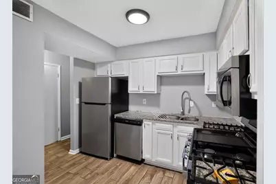 867 Heritage Oaks Drive, Stone Mountain, GA 30088 - Photo 10