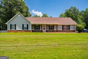 132 Old Stonewall Dr, Locust Grove, GA 30248 - Photo 2