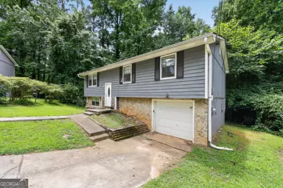 6108 Cherokee Valley Way, Lithonia, GA 30058 - Photo 4