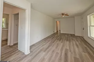 329 Church St, Pendergrass, GA 30567 - Photo 10