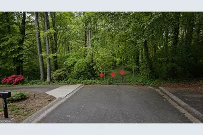 620 Sutton Way SW, Marietta, GA 30064 - Photo 4