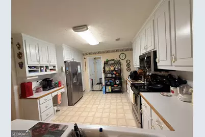 4090 Forest View Drive SE, Conyers, GA 30094 - Photo 10