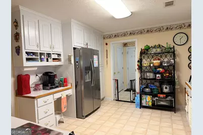 4090 Forest View Drive SE, Conyers, GA 30094 - Photo 10