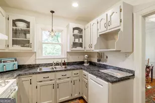 1686 S Milledge Ave, Athens, GA 30606 - Photo 10