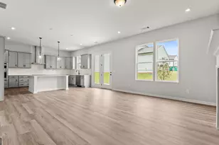 4326 Buttonwood Ln, Lilburn, GA 30047 - Photo 8