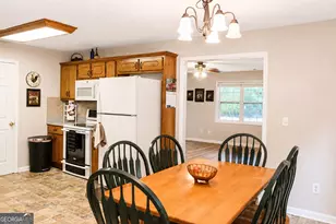 523 S River Dr, Jackson, GA 30233 - Photo 12