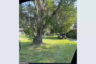 2129 E Gwinnett Street, Savannah, GA 31404 - Photo 1