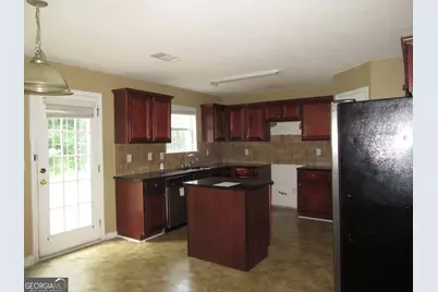 1000 Colony Trail, Fairburn, GA 30213 - Photo 8