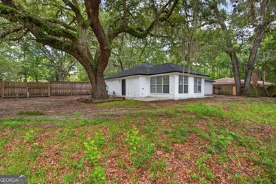 822 Lakeview Court, Hinesville, GA 31313 - Photo 34
