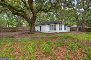 822 Lakeview Ct, Hinesville, GA 31313 - Photo 34