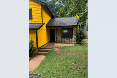 1036 Mainstreet Lake Drive, Stone Mountain, GA 30088 - Photo 10