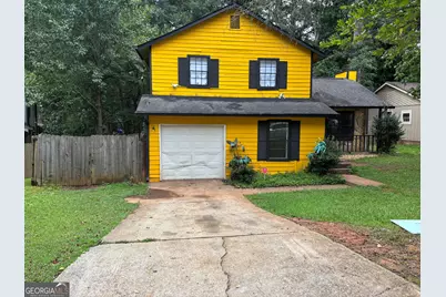 1036 Mainstreet Lake Drive, Stone Mountain, GA 30088 - Photo 1
