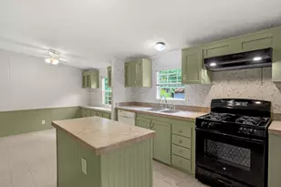 141 Gamecock Way, Barnesville, GA 30204 - Photo 12
