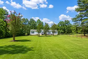 141 Gamecock Way, Barnesville, GA 30204 - Photo 1