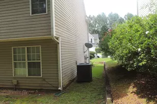 6574 Lake Mill Trce, Lithonia, GA 30038 - Photo 4