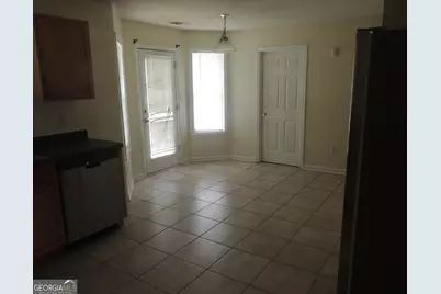 6574 Lake Mill Trace, Lithonia, GA 30038 - Photo 12