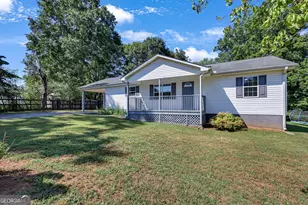 145 Goldust Ave, Clarkesville, GA 30523 - Photo 6