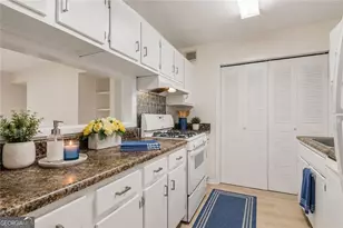 101 Dunbar Dr, Dunwoody, GA 30338 - Photo 18