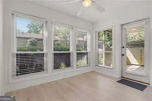 101 Dunbar Dr, Dunwoody, GA 30338 - Photo 14