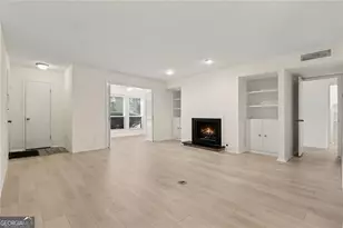 101 Dunbar Dr, Dunwoody, GA 30338 - Photo 6