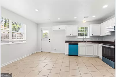 138 Kensington Circle, Warner Robins, GA 31093 - Photo 8