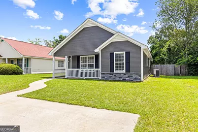 138 Kensington Circle, Warner Robins, GA 31093 - Photo 2