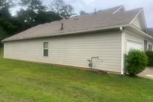 831 Castilla Way, Winder, GA 30680 - Photo 2