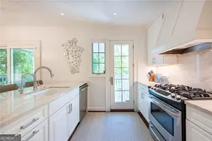 1880 Greystone Rd NW, Atlanta, GA 30318 - Photo 4