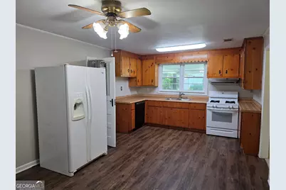 404 E Moore Street, Bloomingdale, GA 31302 - Photo 6