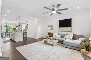 6579 Beacon Dr, Atlanta, GA 30328 - Photo 16
