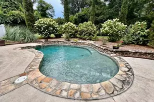 1116 Hilltop Dr, Griffin, GA 30224 - Photo 12