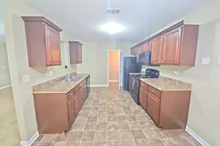 1098 Mcconaughy Ct, McDonough, GA 30253 - Photo 4