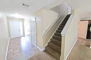 1098 Mcconaughy Ct, McDonough, GA 30253 - Photo 2