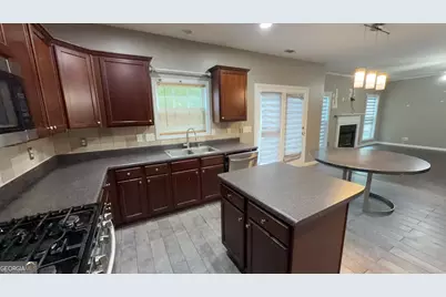 1040 Buckhorn Bnd, Locust Grove, GA 30248 - Photo 18