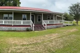 128 Oak Tree Ln, Alma, GA 31510 - Photo 1