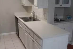 4111 NE Pine Heights Dr NE, Atlanta, GA 30324 - Photo 18