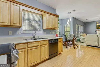 1339 Silverstone Trail, Jonesboro, GA 30238 - Photo 12