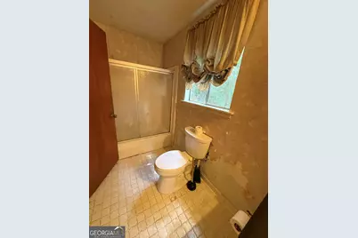 8318 Magnolia Drive, Jonesboro, GA 30238 - Photo 12