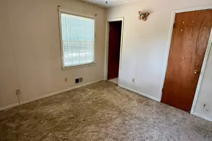 8318 Magnolia Dr, Jonesboro, GA 30238 - Photo 10