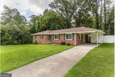1049 Newport Road, Macon, GA 31210 - Photo 2